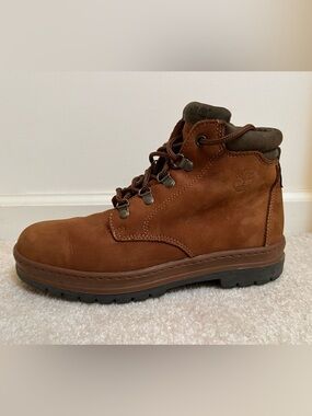 VINTAGE Timberland Men's Chestnut Nubuck Lace-Up Outdoor Boots